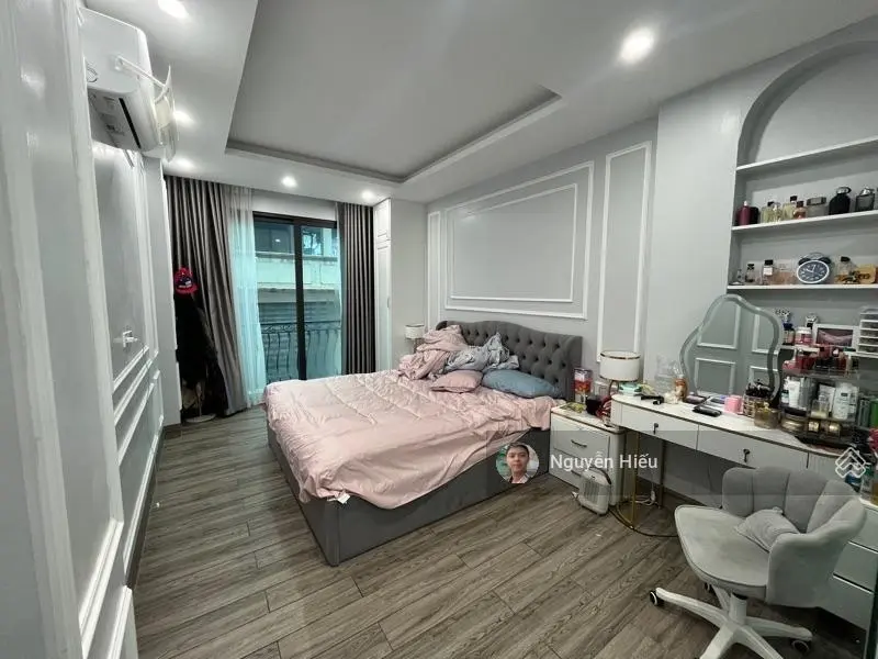 CC bán gấp nhà Chùa Láng 7 tầng x 60m2 kinh doanh thẩm mỹ, Ô tô vào , 2 thoáng, Thang Máy, 23 tỷ