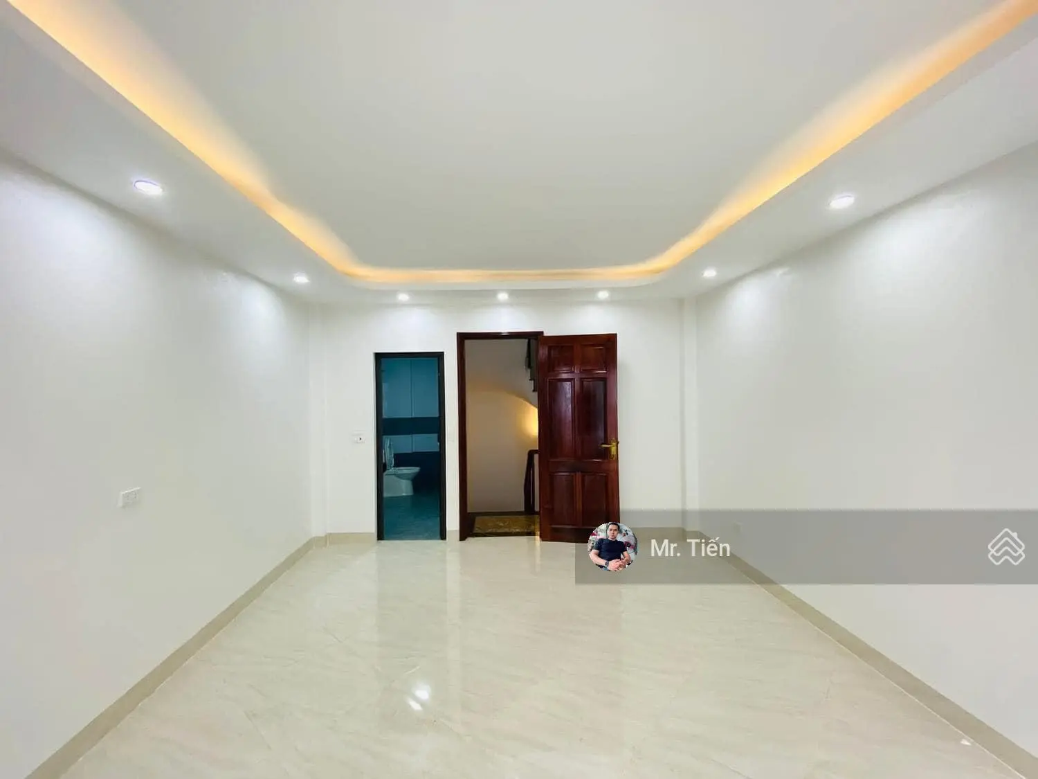 Bán nhà 4 tầng 35m2 ngõ thông oto trung tâm Phụng Châu (Chợ trường - trạm Ytế - điểm xe bus)