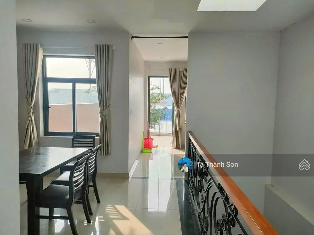 Bán nhà khu Compound Hưng Phú 190m2 full nội thất 8.5x22 19Tỷ nhỉnh bớt lộc