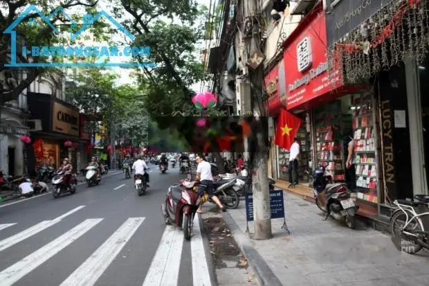Bán nhà 5 tầng 1 tum dt 64m2, mt 5m, bao gồm gara ô tô, sdcc, ĐN, giá 7 tỷ