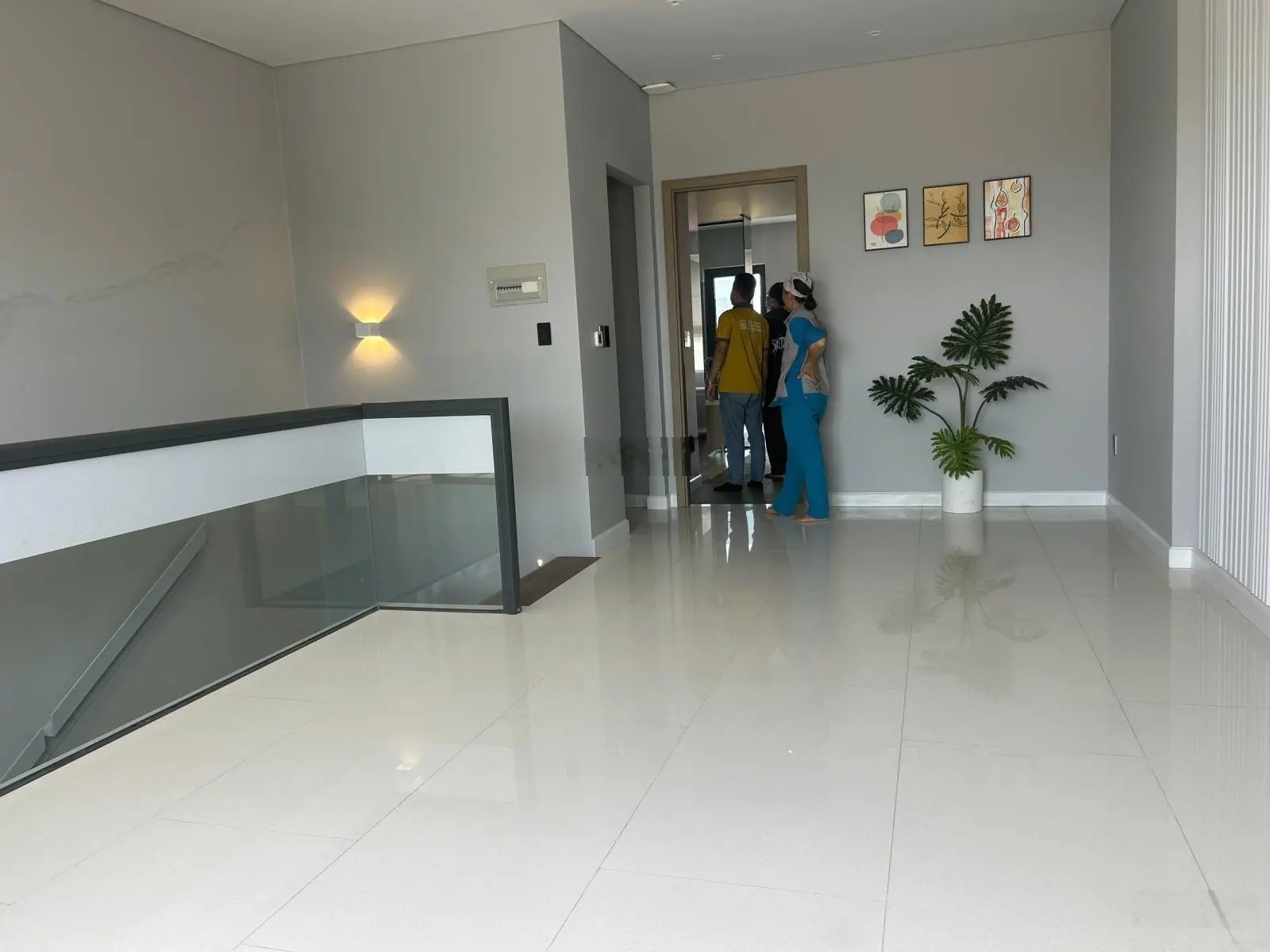 Tui chủ không tiếp cò, bán gấp 130m2 nhà 1 trệt 2 lầu Đồng Xoài - Tỉnh Đồng Nai. Giá: 1 tỷ 2