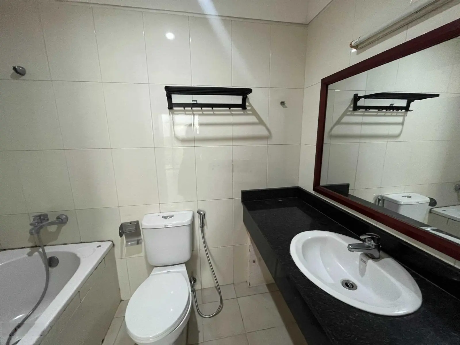 Bán căn hộ tòa nhà E4 Ciputra, Hà Nội