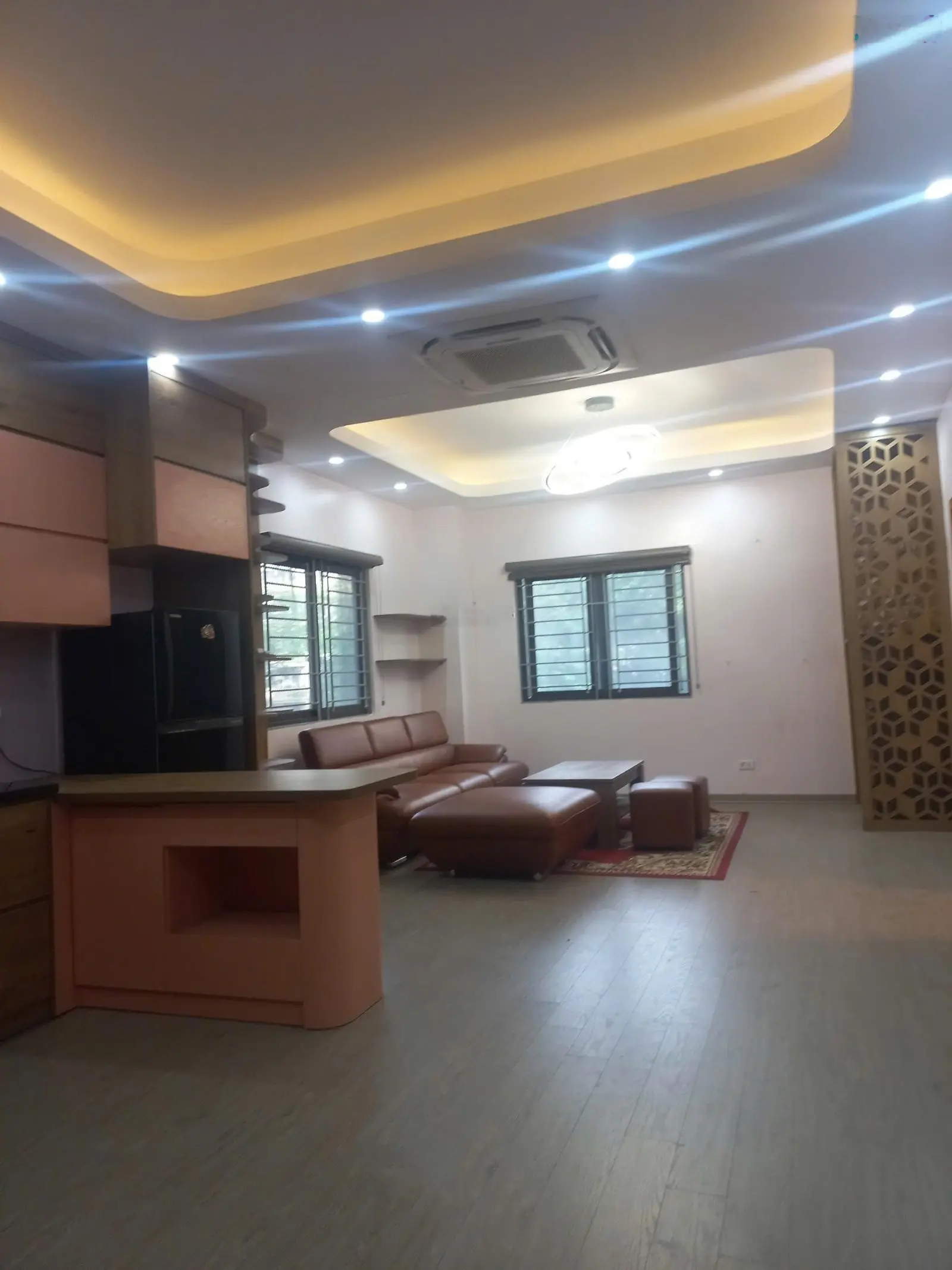 Bán căn hộ chung cư C5 đường Nguyễn Cơ Thạch, diện tích 77m2. Full đồ. LH 0357 536 ***
