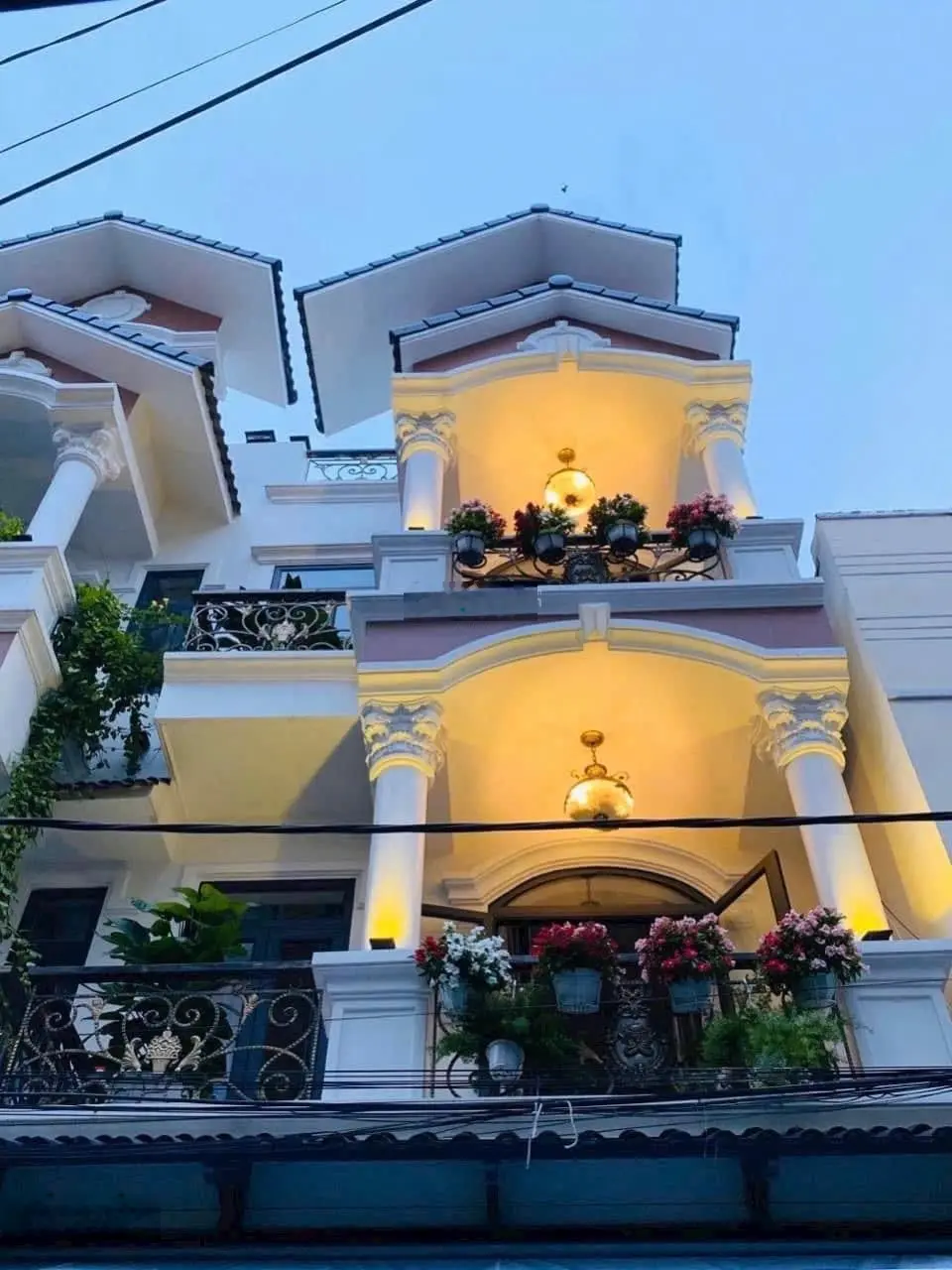 Cần bán căn nhà 1 trệt 2 lầu sân thượng, đường số 22 linh đông , khu dân cư đồng bộ đường 5m