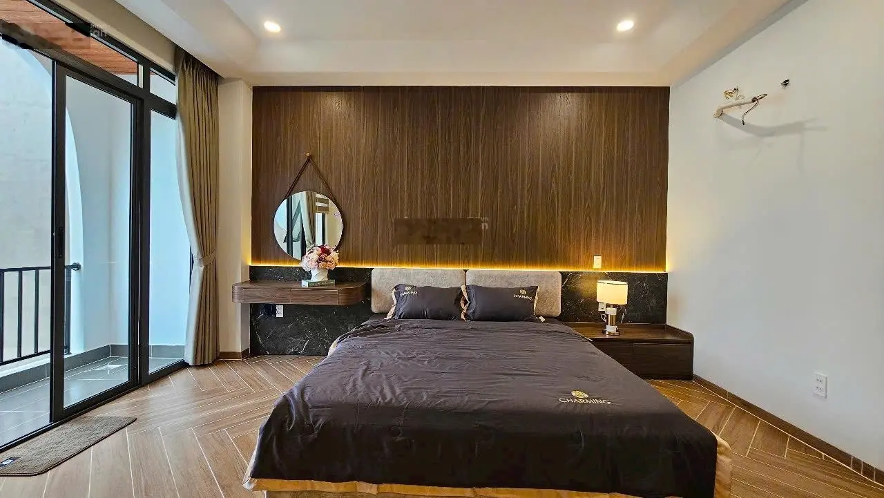 Bán nhà mới-hiện đại-sân vườn-thoáng mát-đặng nhữ lâm-nhà bè
