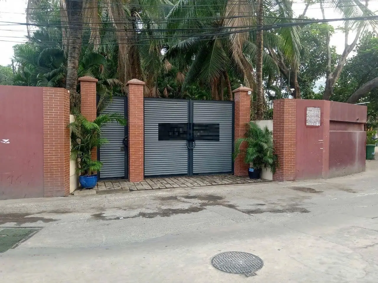 Bán khu sinh thái độc nhất dĩ an hơn 4.130m2 thổ cư 3 biệt thự pháp bộ sưu tập đồ cổ ngàn năm