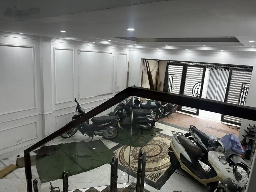 Bán nhà sát cầu Vĩnh Tuy Long Biên DT 95m2 xây 7 tầng - giá 15,9 tỷ dòng tiền 45tr hàng tháng