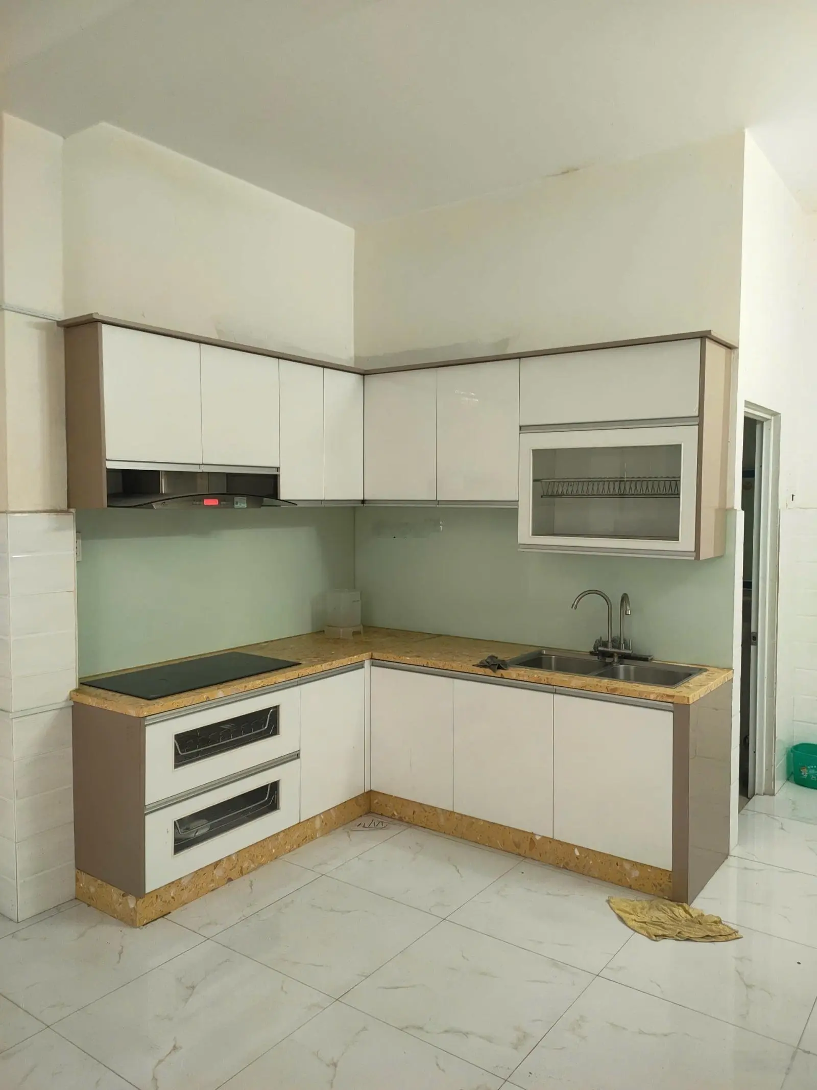 Bán nhà 3 lầu HXH đường Trương Văn Thành - Hiệp Phú.
