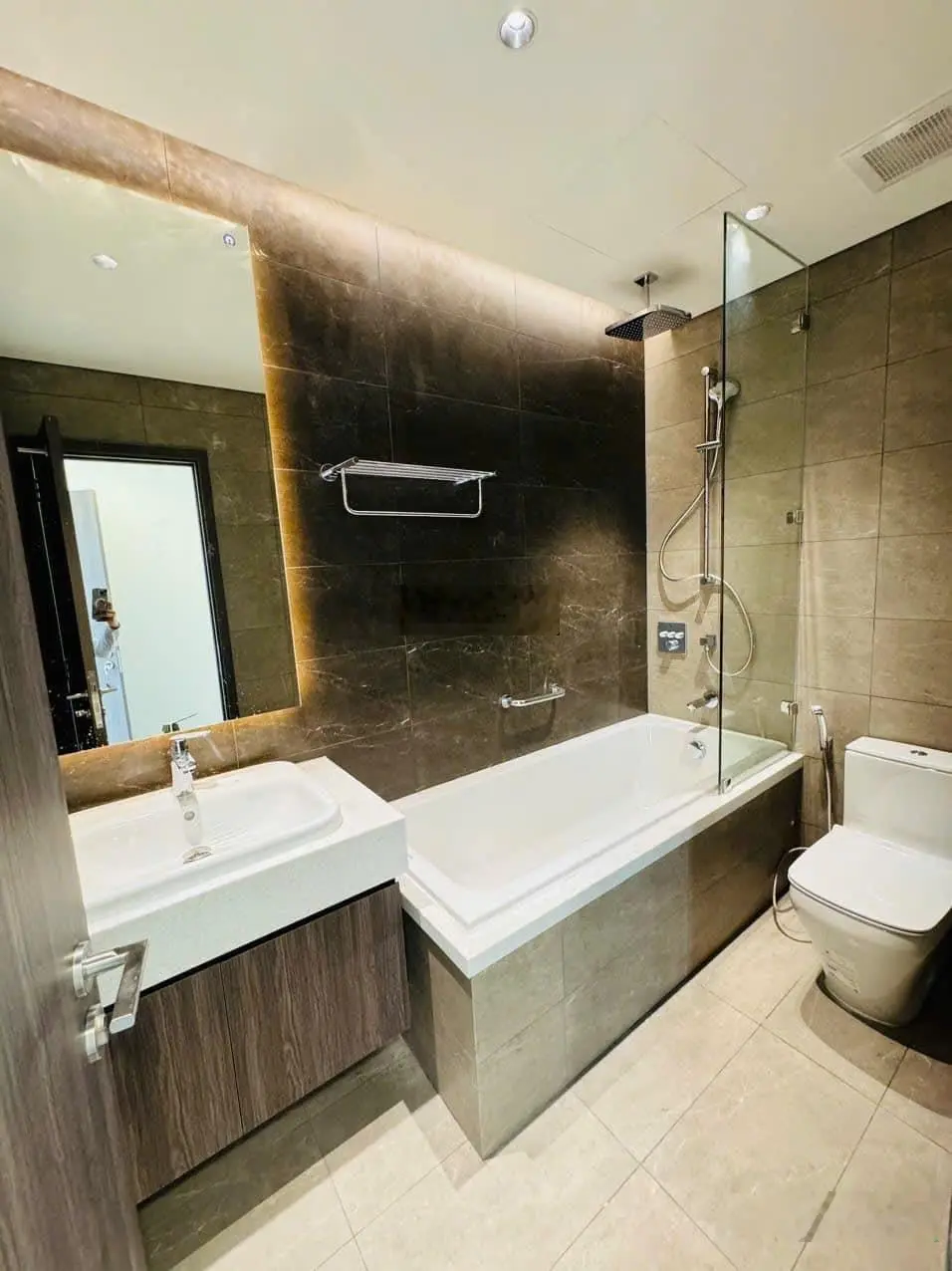 Rô hàng mua trực tiếp cđt - 6ty780 (giá 102%) 2pn+1(có thể tk 3pn) 96m2 c/khấu 17% view cv hồ bơi