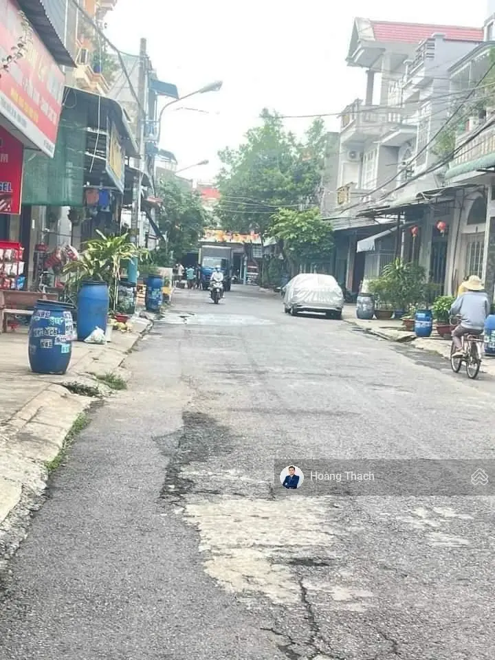 Dãy trọ thu nhập ổn định giáp TTHC Dĩ sổ sẵn full thổ cư. Chợ bao quanh