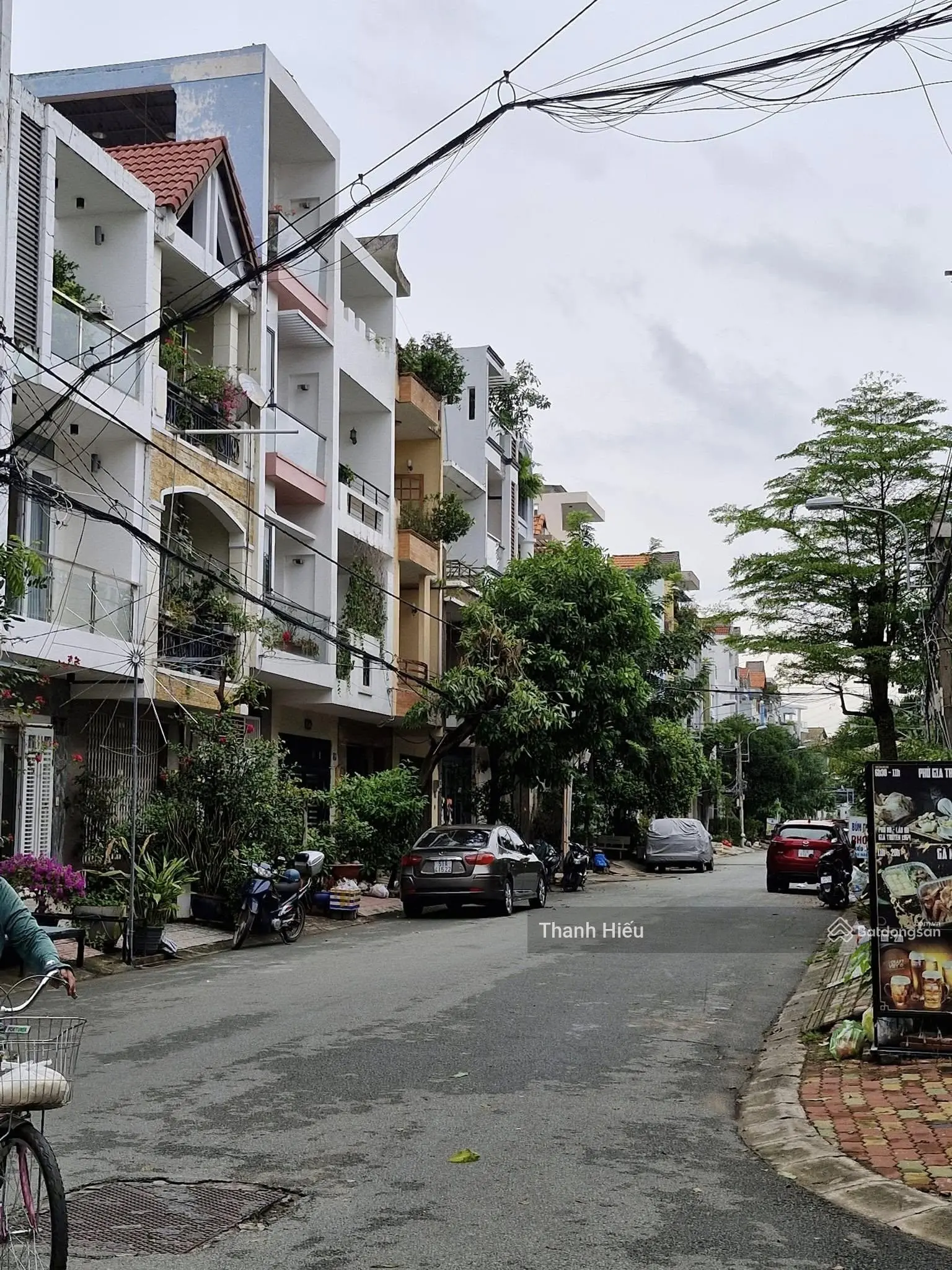 Nhà lô góc 2 mặt tiền 10m. 3 tầng, Đào Tông Nguyên TT Nhà Bè, xe hơi ngủ trong nhà, chỉ 8.5 tỷ