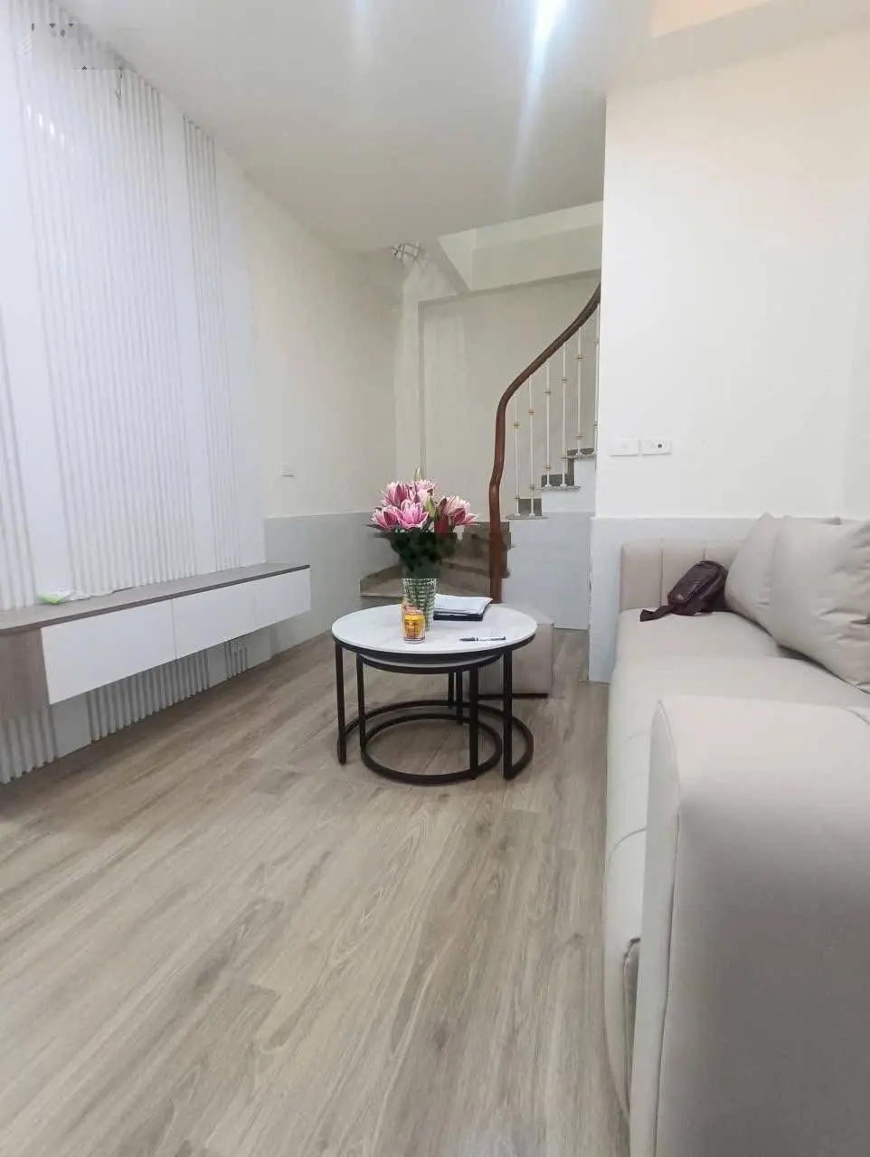 Bán nhà 5 tầng 3PN 4,5 tỷ rẻ nhất Phố Nhân Hoà Thanh Xuân full nội thất sẵn sổ LH 0976122331