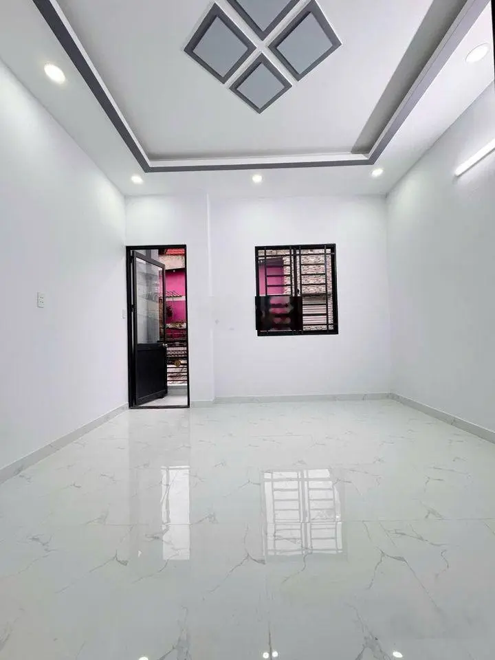 Bán gấp nhà (SHR) 1 Lầu/ ngay Lê Đình Cẩn - Tỉnh Lộ 10, Q. Bình Tân. Giá 1 Tỷ750 Triêu/TL