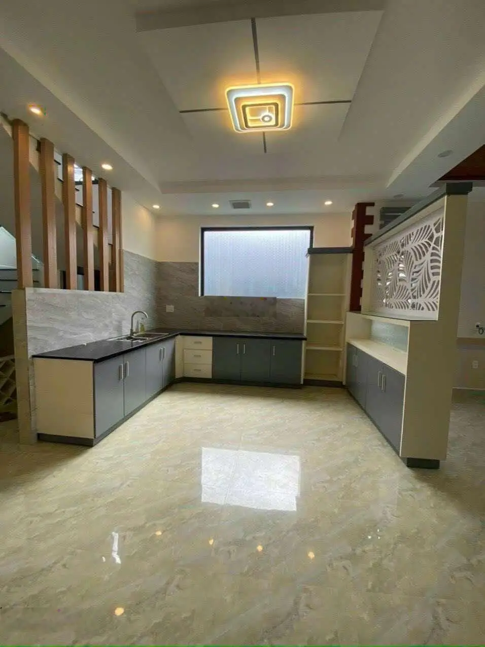 Cần bán căn nhà đẹp 2 mặt tiền view chính diện ngay Nguyễn Siêu, Đà Lạt. LH 0769684223