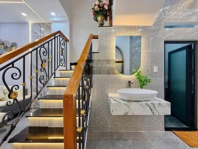 Hot!!Nhà đẹp giá siêu rẻ toạ lạc tại đường số 120 Tân Phú,Q9 giá 3.7Tỷ phía sau công viên Suối Tiên
