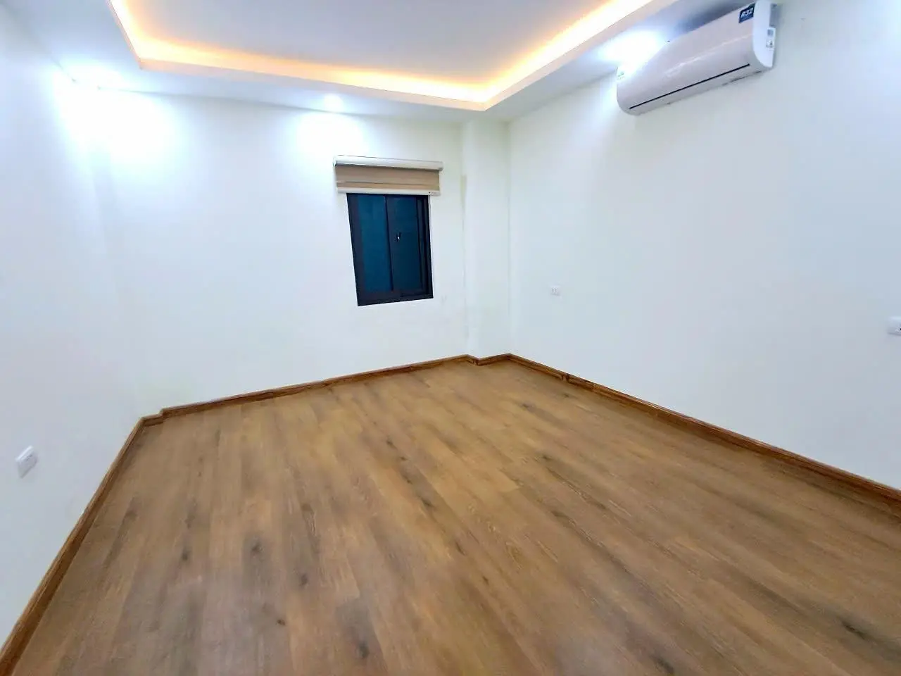 8.15 tỷ - 45m2 - 6 tầng mới - thang máy - Bạch Mai - Hồng Mai - HBT 0985826871