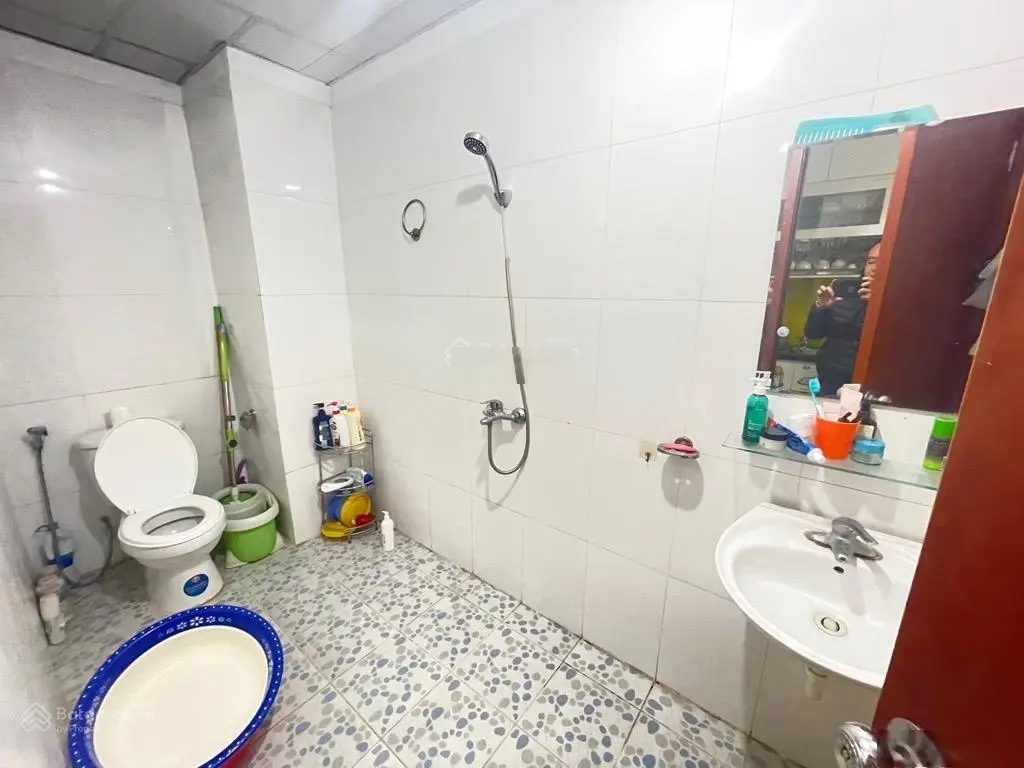 Bán căn chung cư 83 Ngọc Hồi - P. Hoàng Liệt - Q. Hoàng Main- Hà Nội.Diện tích 70m 2pn 2vs