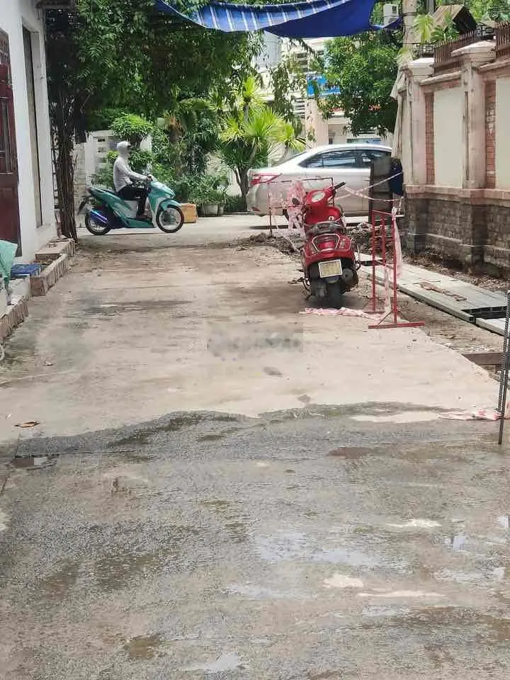 NHÀ RẺ. NHỈNH 1TY KIỆT OTO PHẠM NHƯ XƯƠNG