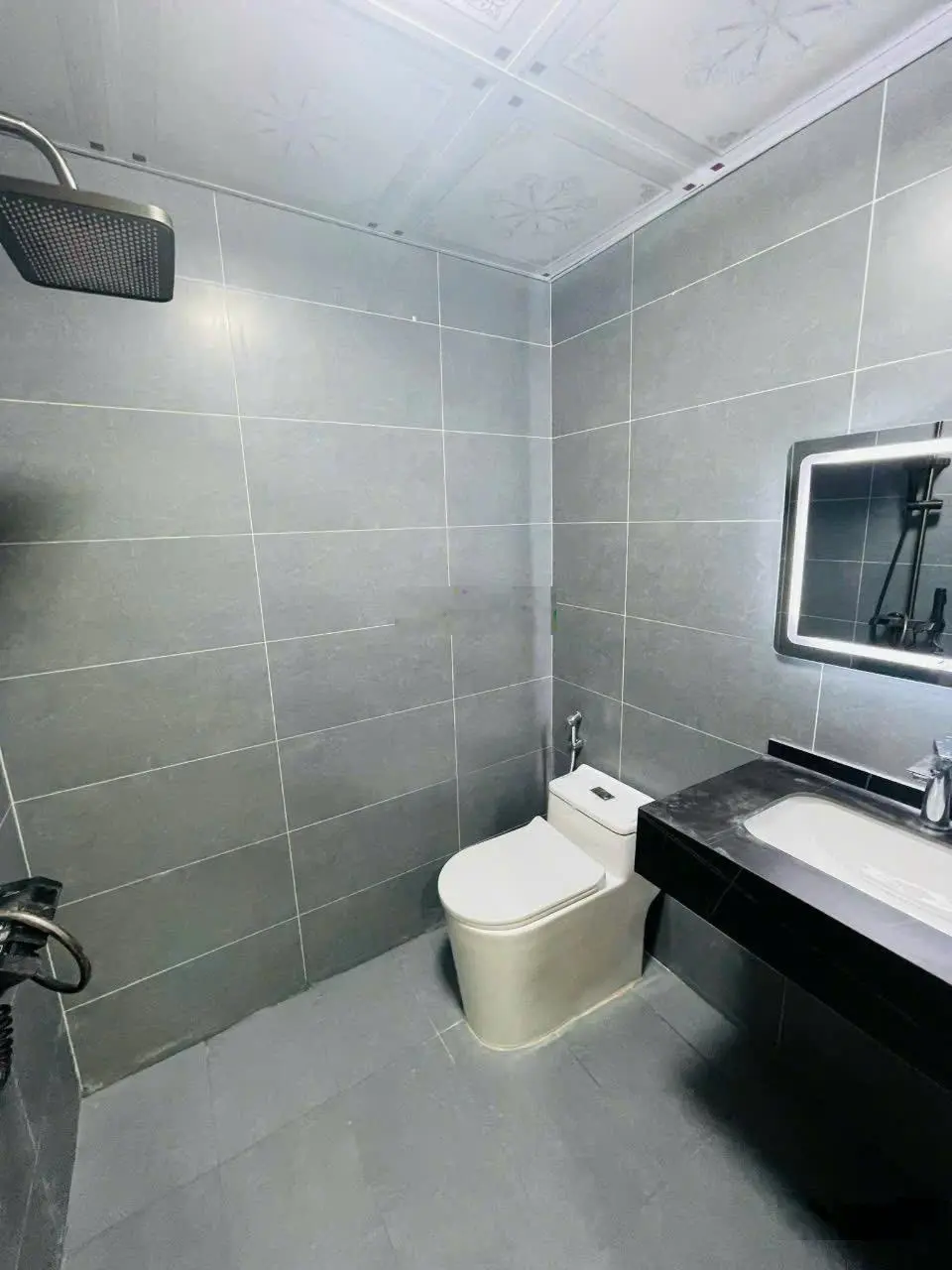 Bán gấp căn 75m2- 3 ngủ & 2 vệ sinh N04 Bán Đảo Linh Đàm Hoàng Mai. Lh: 0966 455 *** em Thuỷ