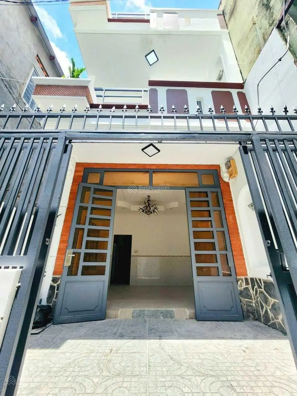 Bà dì Dư căn nhà gửi bán - MT Hoàng Phan Thái 81m2 1 trệt 1 lầu