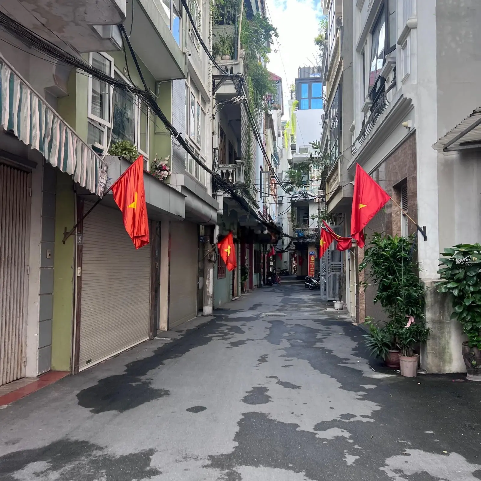 Phân lô Cù Chính Lan, Thanh Xuân 2 oto tránh, ngõ thông, kinh doanh, DT 80m2 giá: 18.9 tỷ