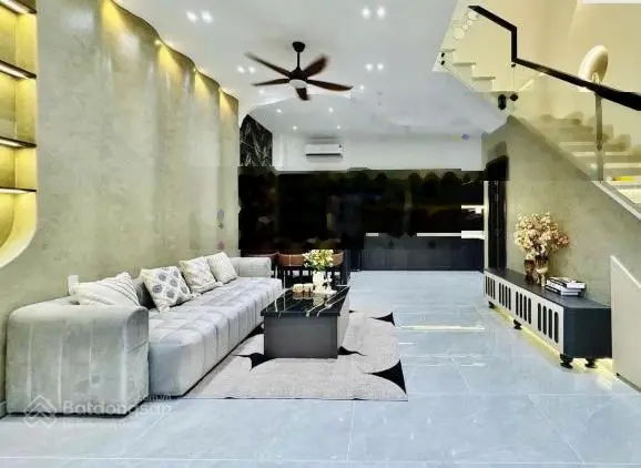 Cần bán gấp nhà Trần Hữu Trang, P11, Phú Nhuận - Sổ hồng riêng, pháp lí chuẩn. Giá 2,5 tỷ