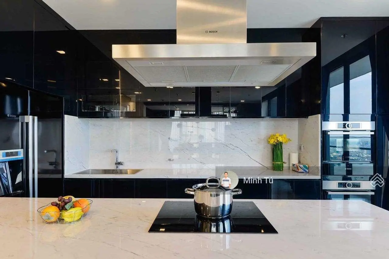 46 tỷ chuyển nhượng tuyệt phẩm Vinhomes Golden River Bason 4PN vòng cung tầng cao view sông