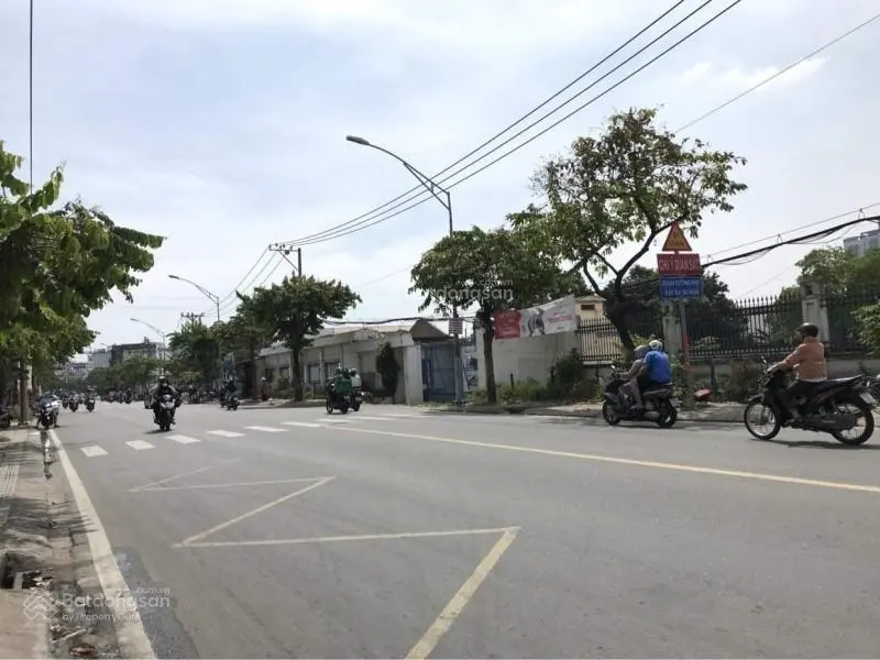 Bán nhà mặt tiền Đặng Văn Bi, Trường Thọ, Thủ Đức, 115m2, giá 25 tỷ
