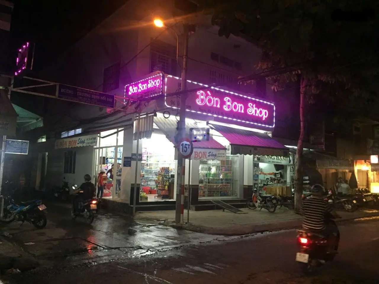 Nhà gốc 2 mặt tiền đường Đề Thám ngang 7m giá chỉ 20 tỷ