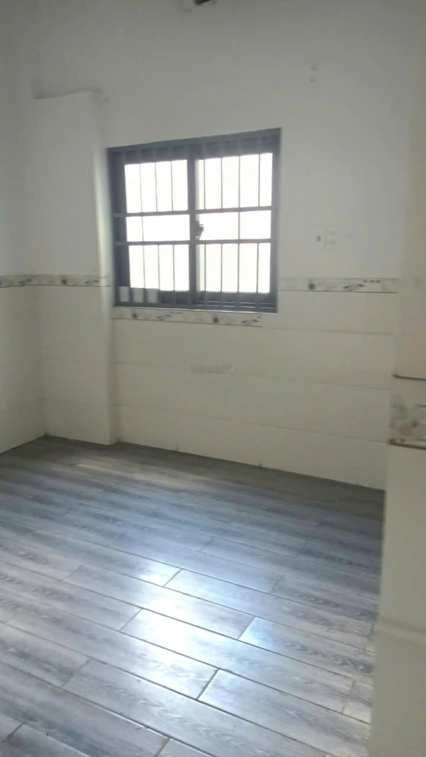 2 tỷ 8 Bán nhà 1 trệt 1 lầu KDC rẻ nhất gần chợ Phú Phong 200m, P.Bình Chuẩn, TP.Thuận An