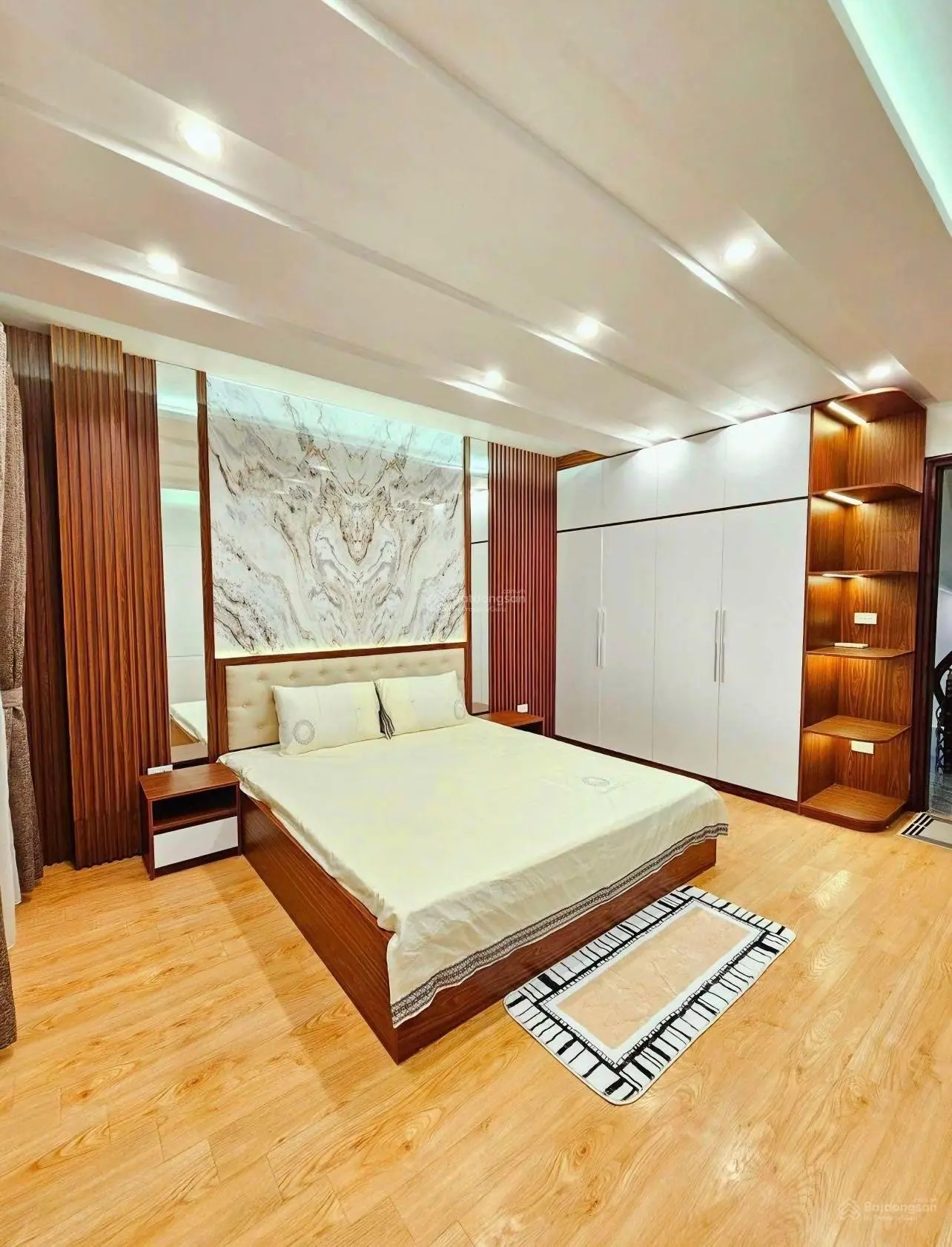 Nhà ở tại đường Hoàng Mai, phường Hoàng Văn Thụ, ngõ thông 4 hướng, nhỉnh 5 tỷ