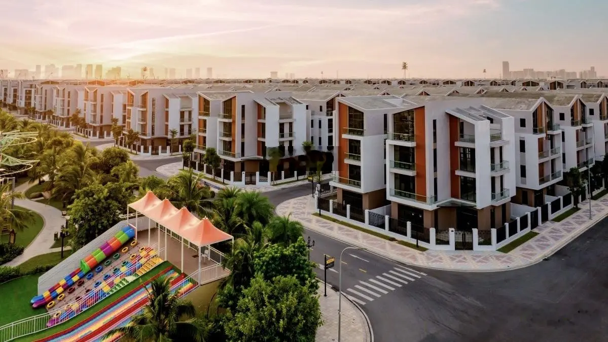 Tài chính 20 tỷ có nên đầu tư bất động sản tại Vinhomes Ocean Park 1 2 3 trong năm 2025 hay không?
