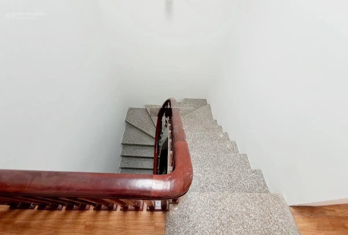 Mặt phố kinh doanh Sầm Uất Hoàng Công,Kiến Hưng. Dt 50m 6 tầng Mt 4.5m. Giá 17 tỷ. Kinh doanh đỉnh