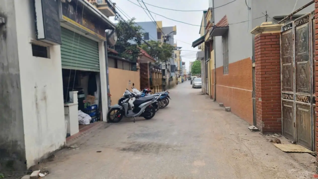 Bán nhà c4, 60m2 ,lô góc vĩnh ninh thanh trì ô tô vào nhà gần hồ sinh thái , chỉ 6,8 tỷ.