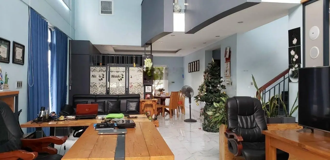 Bán nhà 490m2 sử dụng, CN 237m2, giá 47 tỷ, giáp sông, Hiệp Bình Chánh TP Thủ Đức đường số 10
