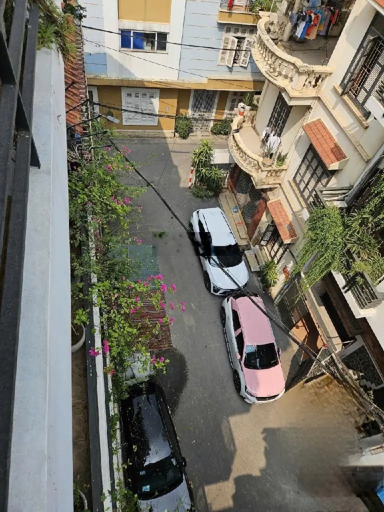 Nhà phố tây hồ, nhà đẹp - gara ô tô - mặt tiền đẹp - tặng full nội thất vip, 44,5 m2, giá 15,5 tỷ.