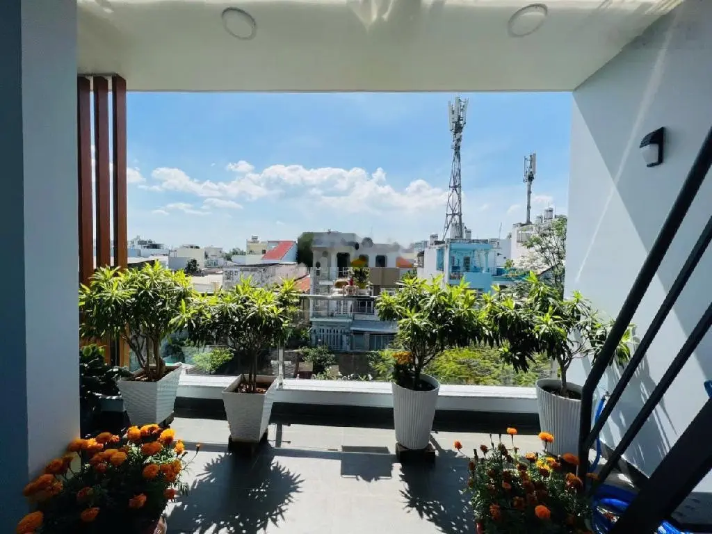 Bán nhà đẹp - mới - tặng nội thất khu vip cát lái quận 2 - 96m2 - giá chỉ 9,3 tỷ