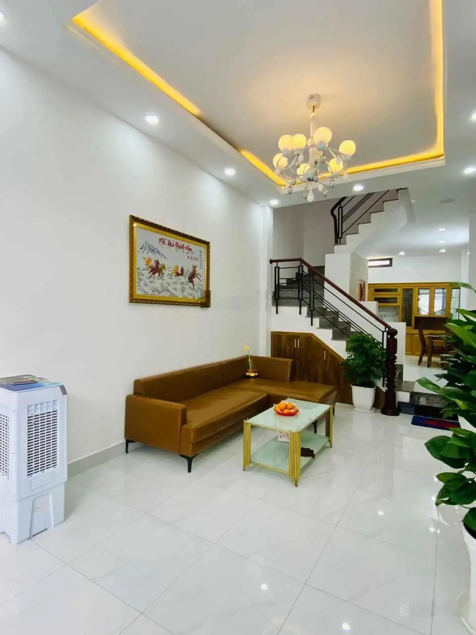 Giảm 200tr bán gấp - nhà mới đẹp - xe hơi nằm chơi trong nhà