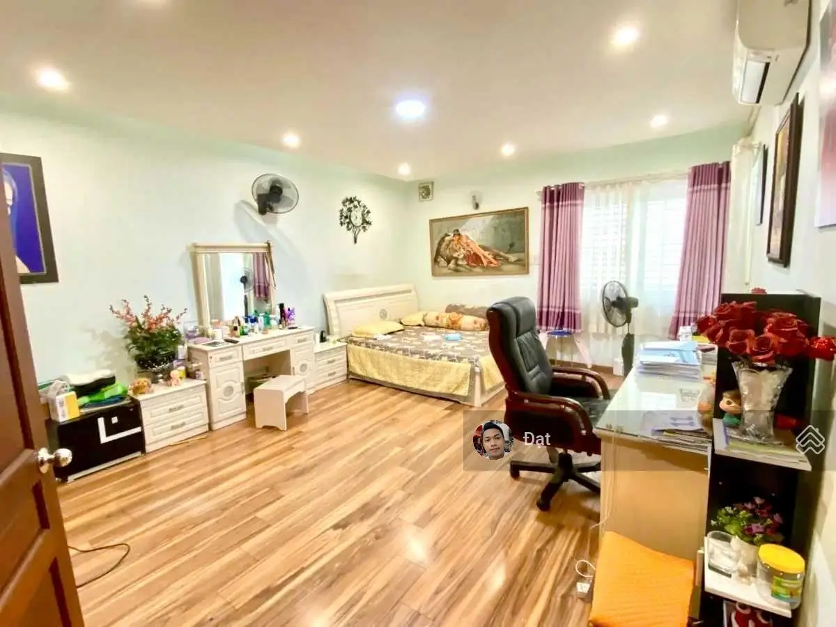 Duy nhất biệt thự 2 mặt tiền trung tâm Quận 3, Lê Văn Sỹ, mặt tiền đẹp 8m, siêu hiếm, chỉ 46 tỷ