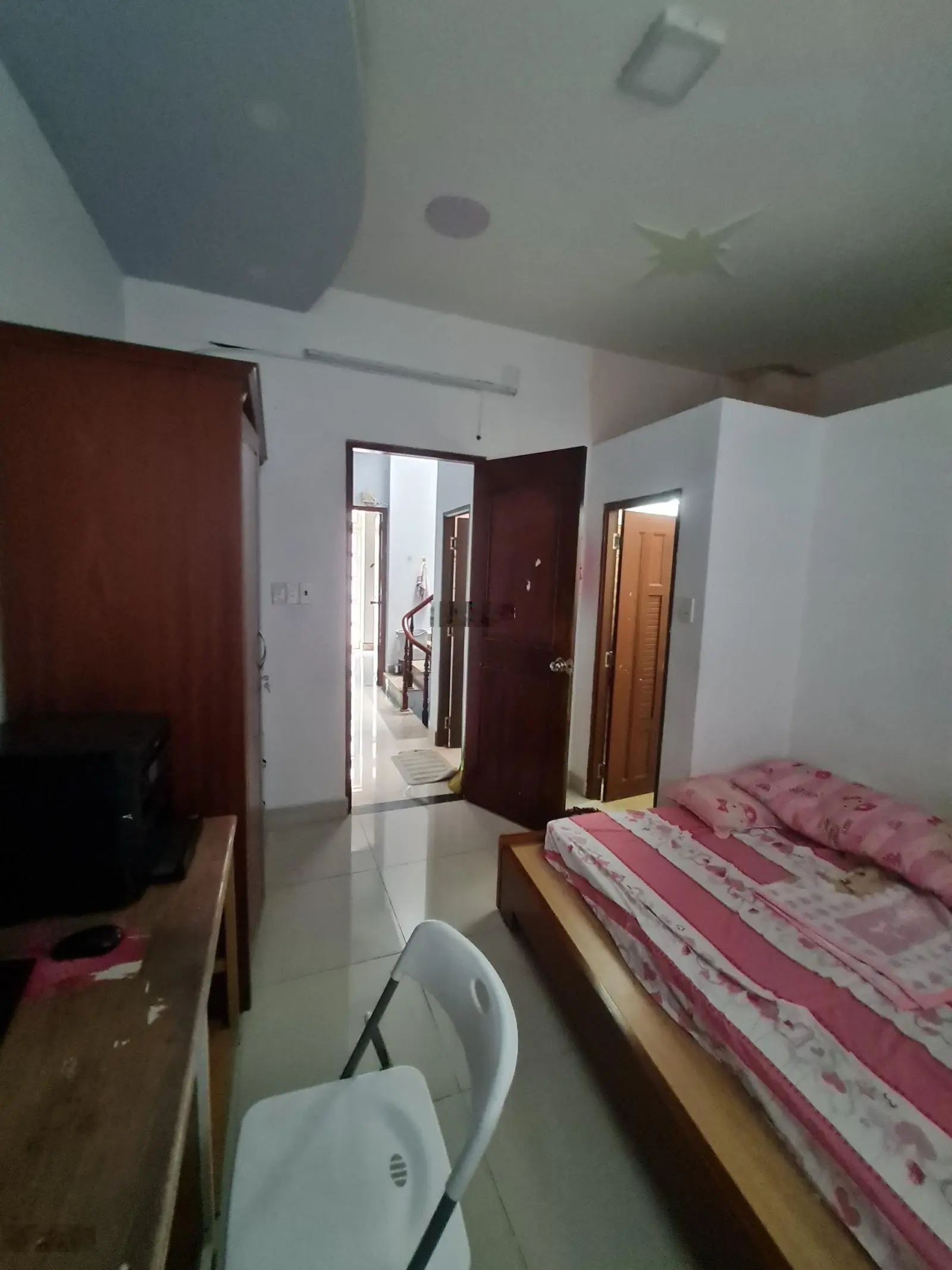 Bán nhà mặt tiền đường ô tô tránh nhau, DT: 69m2, 3 tầng kiên cố ở ngay, DT sàn 157m2, chỉ 6,99 tỷ