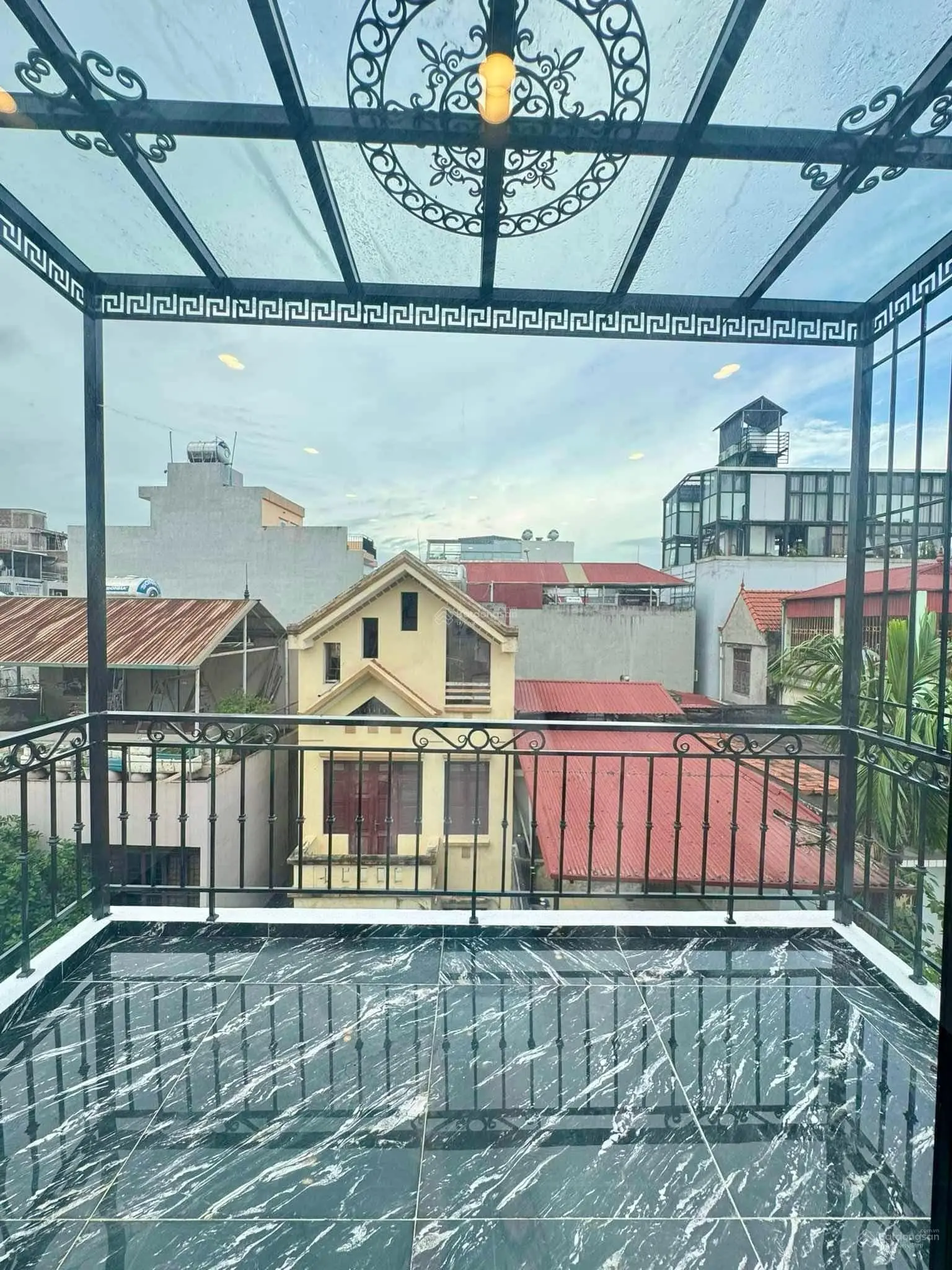 Bán Nhà Âu Cơ Tây Hồ Dt:60m2 Mt:5m 6Tầng Thang Máy Nở Hậu Giá 16 Tỷ KD Cho Thuê GT Thuận Tiện
