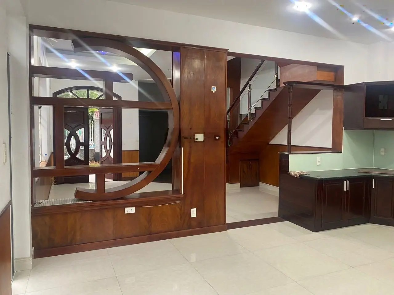 Bán biệt thự KDC Khang Điền, phường Phước Long B, Quận 9. Diện tích 213m2/ giá 17 tỷ