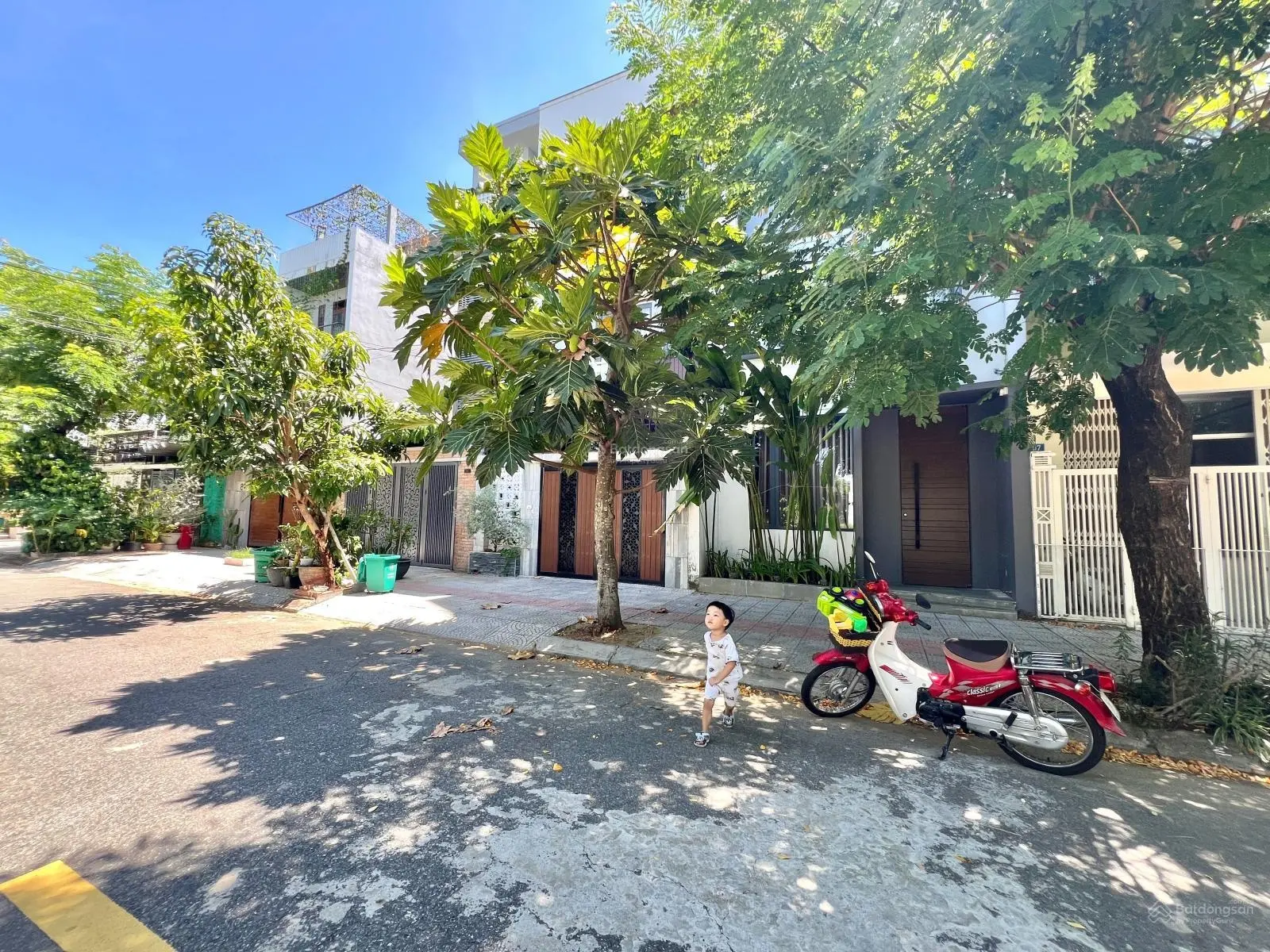 Chuyển nhượng đất đảo 2 đường Nguyễn Mỹ khu Hòa Xuân