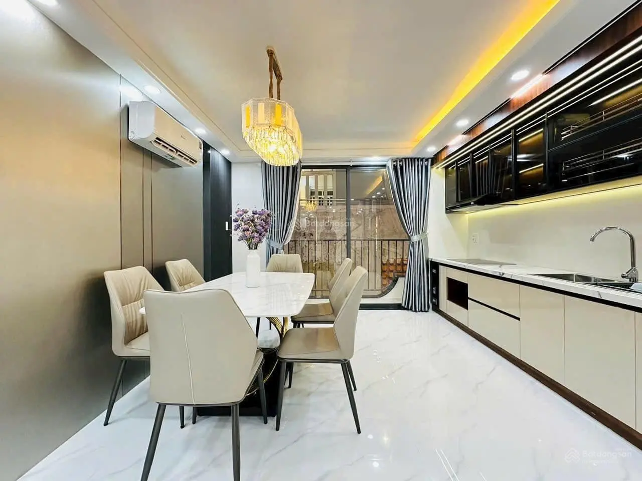 Gấp, bán gấp nhà siêu rẻ đường Thống Nhất, phường 15, Gò Vấp. DT 60m2. 1 trệt, 2 lầu - ST