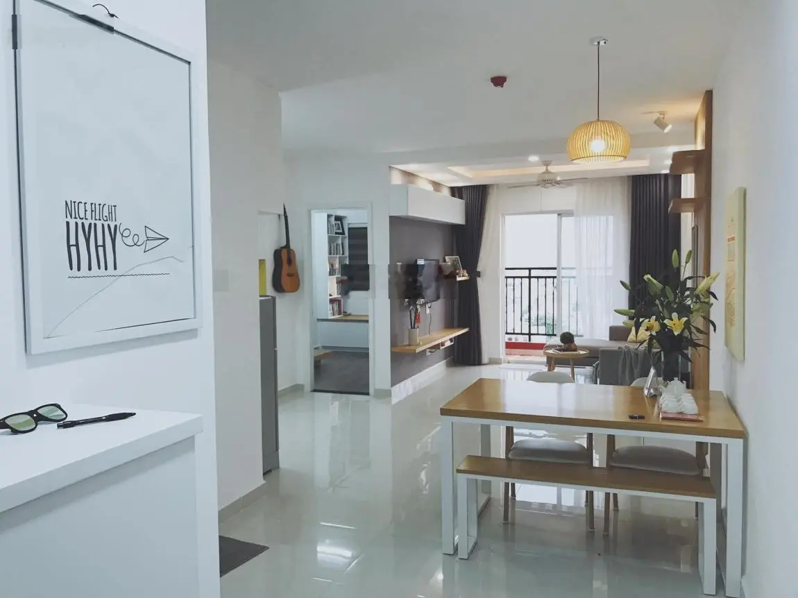 Chung cư IDICO Q. Tân Phú, căn góc 62m2 2pn, bao sổ, tặng nội thất giá 2 tỷ 330tr. Lh 0981 674 ***