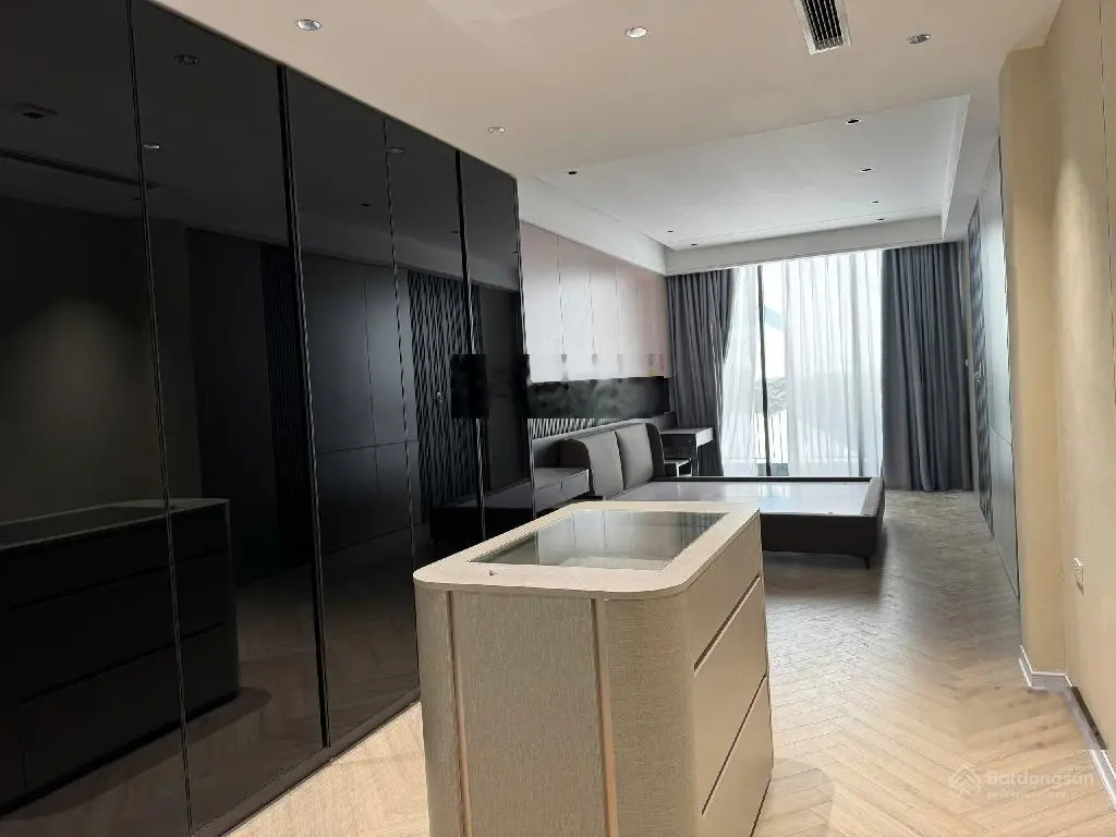 Bán nhà hồng tiến - 60m2 xây 6 tầng - thang máy - ô tô đỗ cửa - 10m ra phố hồng tiến chỉ 13 tỷ