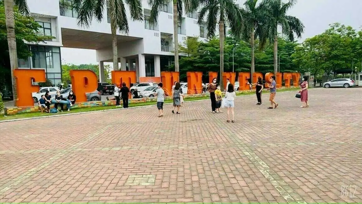 Bán 100m2 mặt vành đai công nghệ, vỉa hè rộng, phương tiện đi lại đông, tại Hòa Lạc