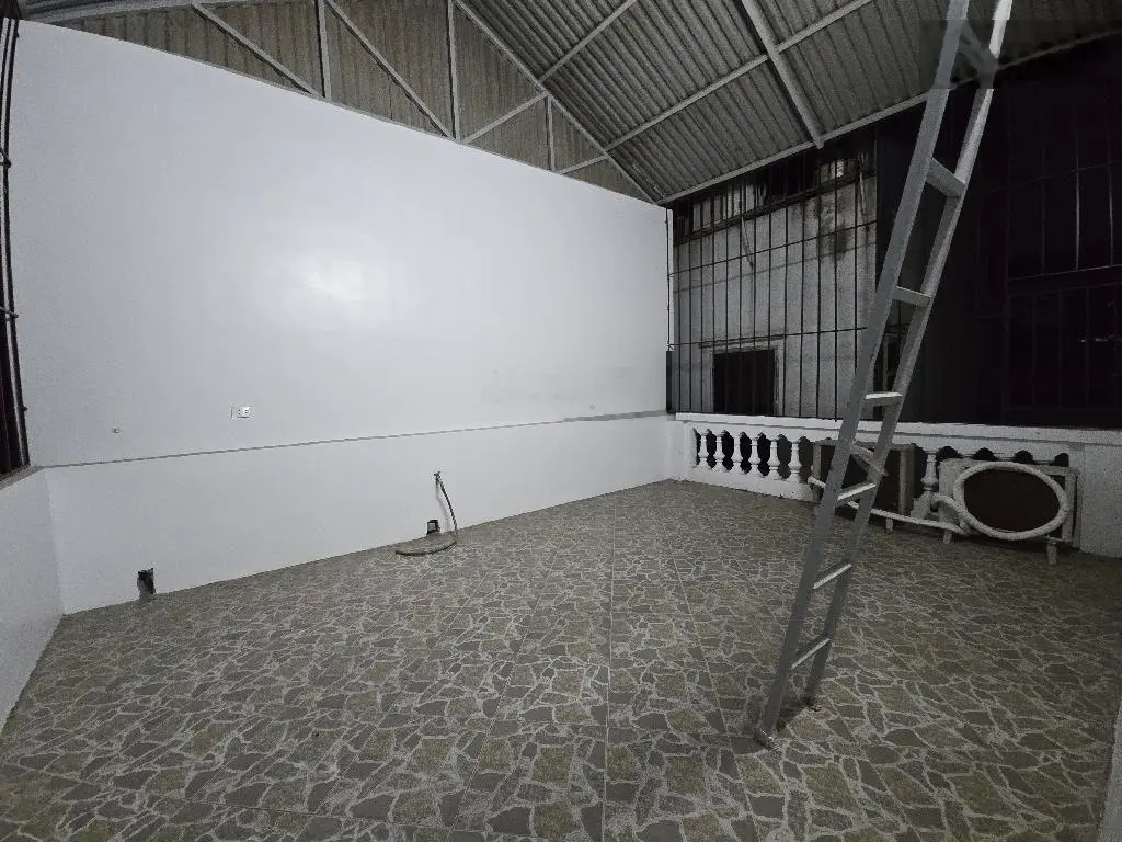 Bán nhà Giải Phóng, Hoàng Mai, nhà mới đi bộ ra bến xe nước ngầm, 4T mới, 40m2, 7.2 tỷ