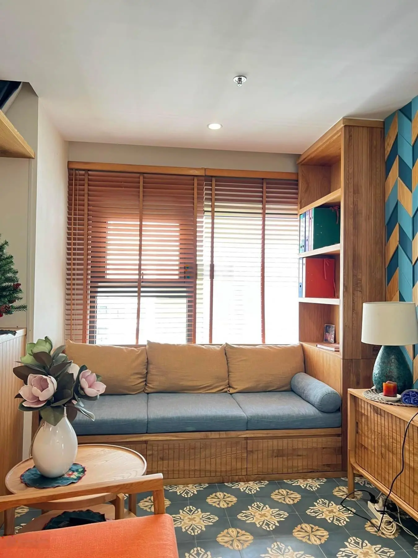 Bán căn hộ chung cư sân vườn view đẹp tại The Rainbow - Vinhomes Grand Park, 4,3 tỷ, 93m2