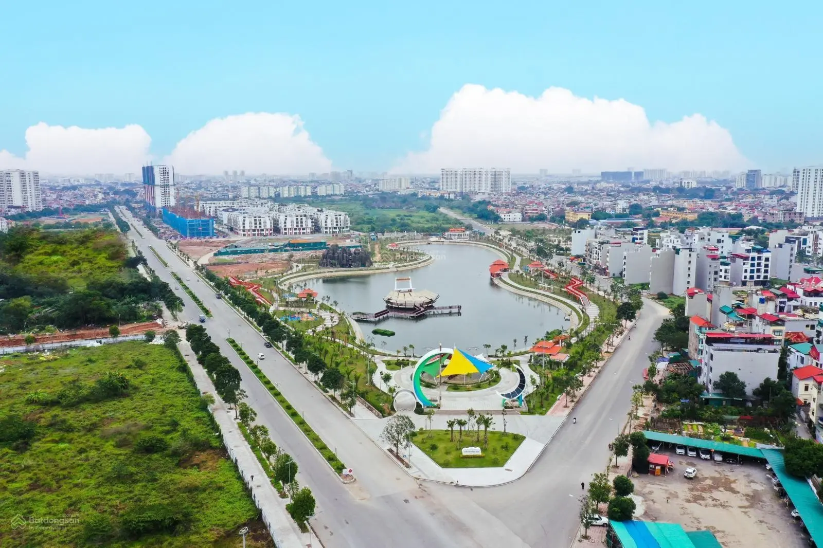 Cần chuyển nhượng căn hộ 90m2 khai Sơn city .